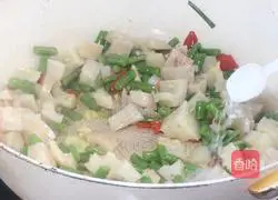 Illustration of how to stir-fry double dices 7