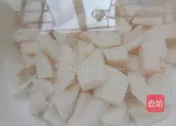 Illustration of spicy fried lotus root 4