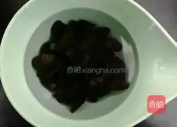 Illustration of how to cook zucchini and fungus 5