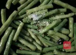  Illustration of how to make fried beans 4