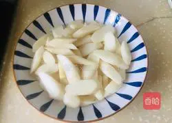 Illustration of how to stir-fry yam 10