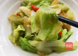 Illustration of how to make hand-shred cabbage 8