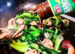 Illustration of how to make mushrooms and greens 9