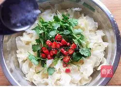 Illustration of how to make cold white fungus 11