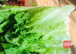 Stir-fried mushrooms with lettuce Illustration of how to do it 1