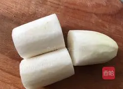 Illustration of how to make chrysanthemum and radish 1