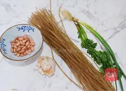 Illustration of how to make spicy and sour sweet potato noodles 1