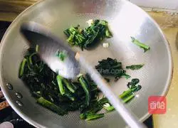 Illustration of how to make garlic lettuce leaves 4