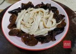 Illustration of how to make king oyster mushrooms with fungus (cold dish) 5