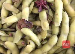 Illustration of how to make spiced edamame 5