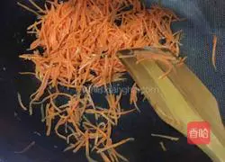 Illustration of how to stir-fry dry silk 14