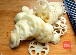 Illustration of how to make smooth lotus root slices 2