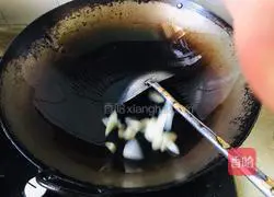 Illustration of how to make garlic cabbage 2