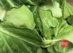 Illustration of how to make hand-shredded cabbage 5