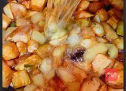 Illustration of how to cook potato and eggplant stew 4