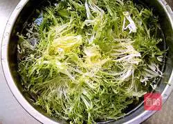 Cold bitter chrysanthemum Illustration of how to do it 1