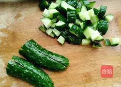 Illustration of how to make fried peas and cucumbers 2