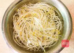 Illustration of how to make small mixed silver sprouts 7