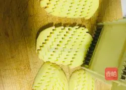 Illustration of how to make fried wolf tooth potatoes 3