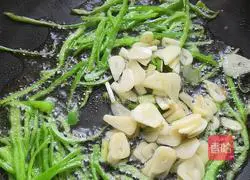 Illustration of how to make fried carrots 7