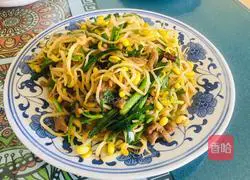 Illustration of how to make fried shredded beef with soybean sprouts and oil 11