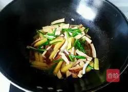 Illustration of how to make fried potato chicken 8