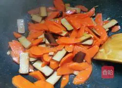 Illustration of how to make dried carrots and eggs 13