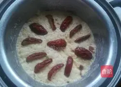 Illustration of how to make cornmeal cake 7