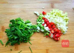 Illustration of how to make spicy and sour kelp head 4