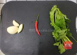 Illustration of how to make flavored sesame dried shredded tofu 1