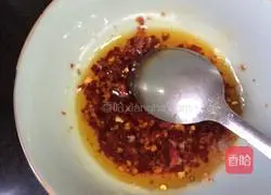 Illustration of how to make spicy lotus root slices 8