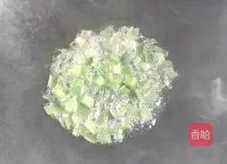 Jinyumantang fried in this way is beautiful, sweet and delicious.Illustration of how to make it 3 which children love to eat