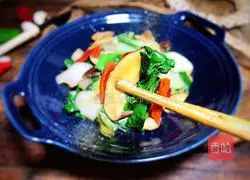 Stir-fried Chinese cabbage with mixed vegetables Illustration of how to do it 10