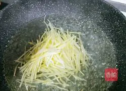 Illustration of how to make spiced potato shreds 10