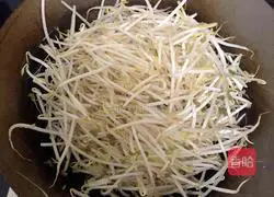 Illustration of how to make green pepper and bean sprouts 2