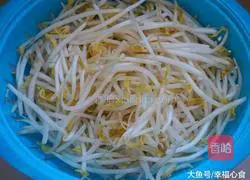 Illustration of Stir-fried Spicy Bean Sprouts 1