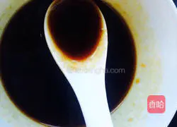 Illustration of how to make cold Guilin rice noodles 4