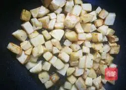 Illustration of how to make pan-fried baby potatoes 6