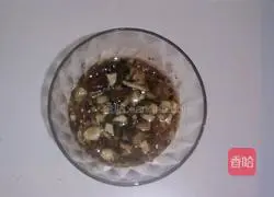 Illustration of how to make spinach mixed with spicy oil 9