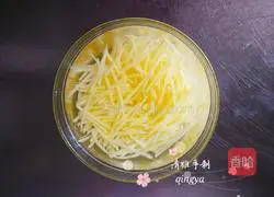 Illustration of how to make spicy Wujiang radish and potato shreds 2