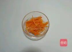 Illustration of how to make flavored bean curd and celery stewed 4