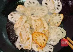 Illustration of how to make stir-fried lotus root tofu 3