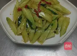 Illustration of how to make garlic cucumbers when I was a child 4