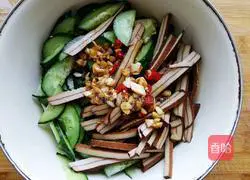 Illustration of how to make cold cucumber and dried beans 5