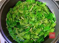 Malan stir-fry Illustration of how to make dried fragrant 7