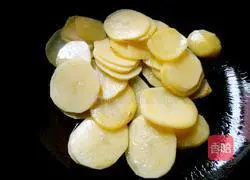 Illustration of how to make fried potato slices 3