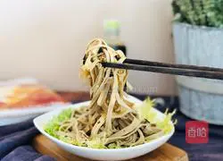 Illustration of how to make scallion oil tofu skin 9