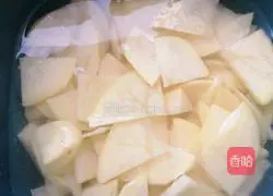 Illustration of how to make fried zucchini and potato slices 1
