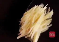 Illustration of how to make spicy oyster and rapeseed moss 3