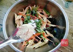 Illustration of how to make cold yuba 12